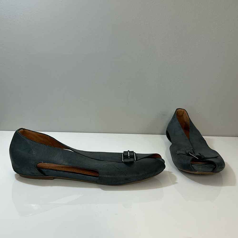 Gentle Souls Bless Word Peep Toe Leather Flats Size 8.5